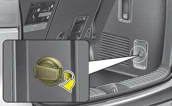 Kia Carnival: Power outlet. Rear